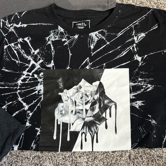 Men’s T-shirt Bundle of 5 tees size medium and one small - Picture 8 of 12